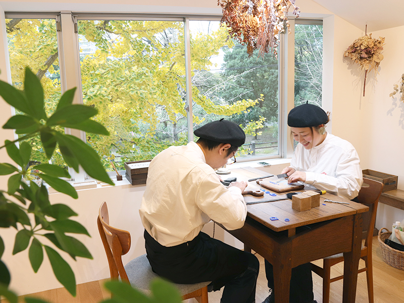 大切な記念日に贈りあう 手作りの結婚指輪 Uchimari 結婚指輪 Marriage マリッジリング 婚約指輪 Engage エンゲージリング 兵庫 芦屋 大阪 北浜 福岡 天神 東京 神楽坂