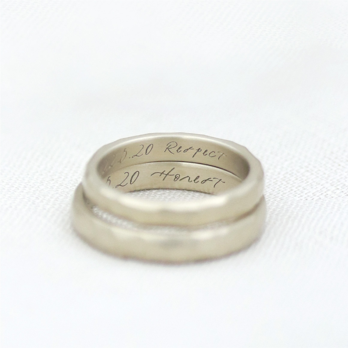 指輪　リング　作家物　海外アーティスト　刻印あり　ユニセックス　フリーサイズ アーティスト刻印 | 手作りの結婚指輪・婚約指輪 / uchimari(ウチマリ